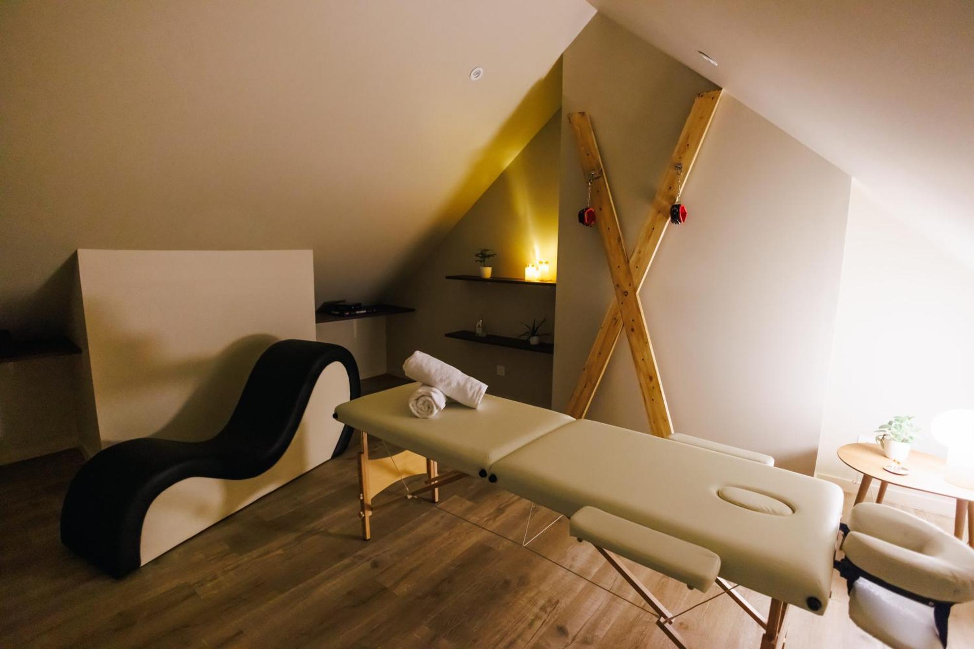 Eden Room - Luxe, Balneo & Sauna لو مان المظهر الخارجي الصورة