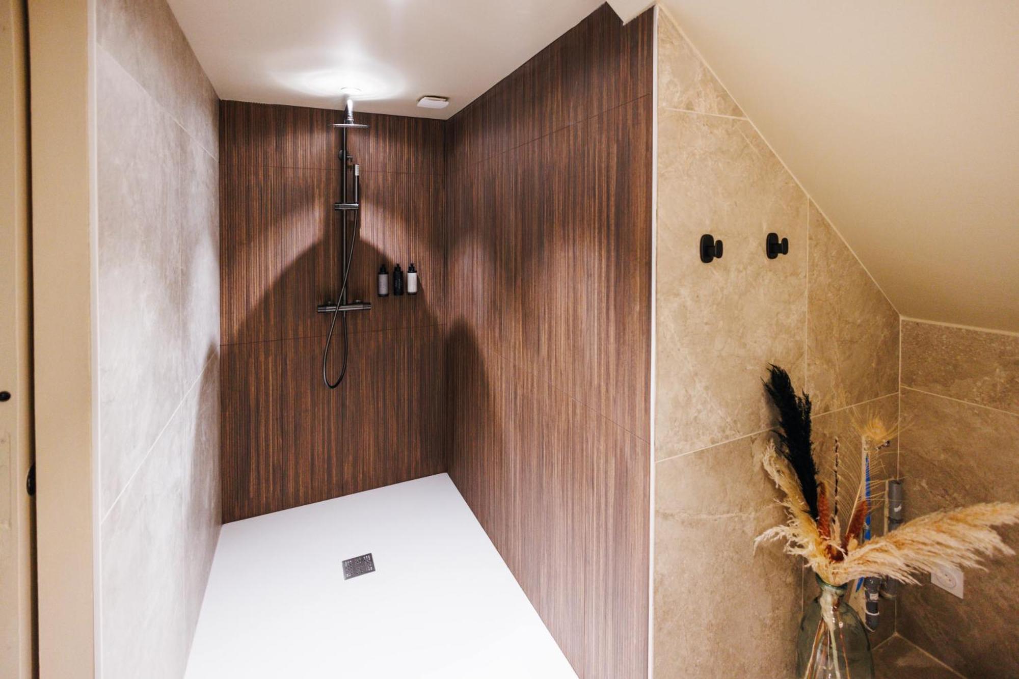 Eden Room - Luxe, Balneo & Sauna لو مان المظهر الخارجي الصورة